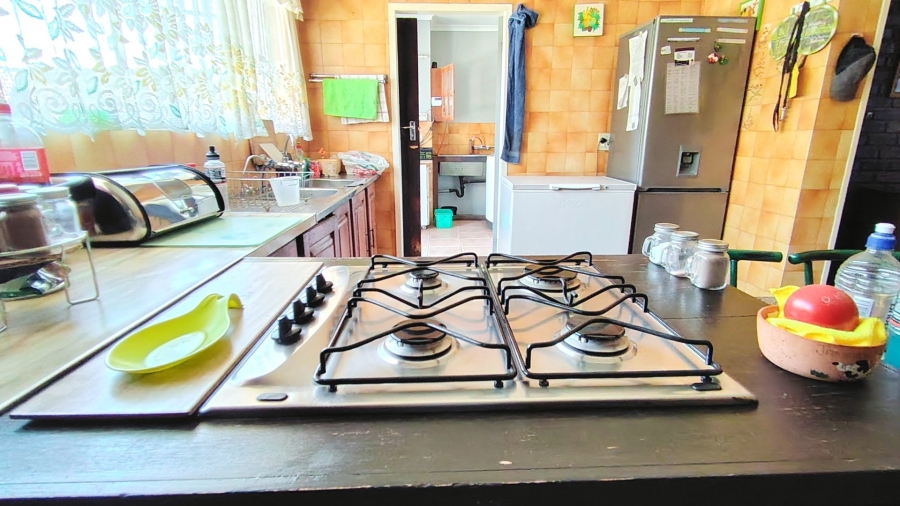  Bedroom Property for Sale in Buyscelia Gauteng