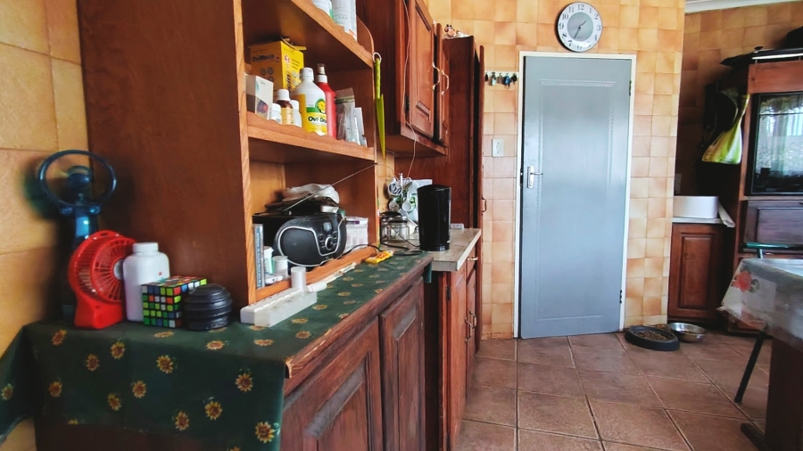 Bedroom Property for Sale in Buyscelia Gauteng