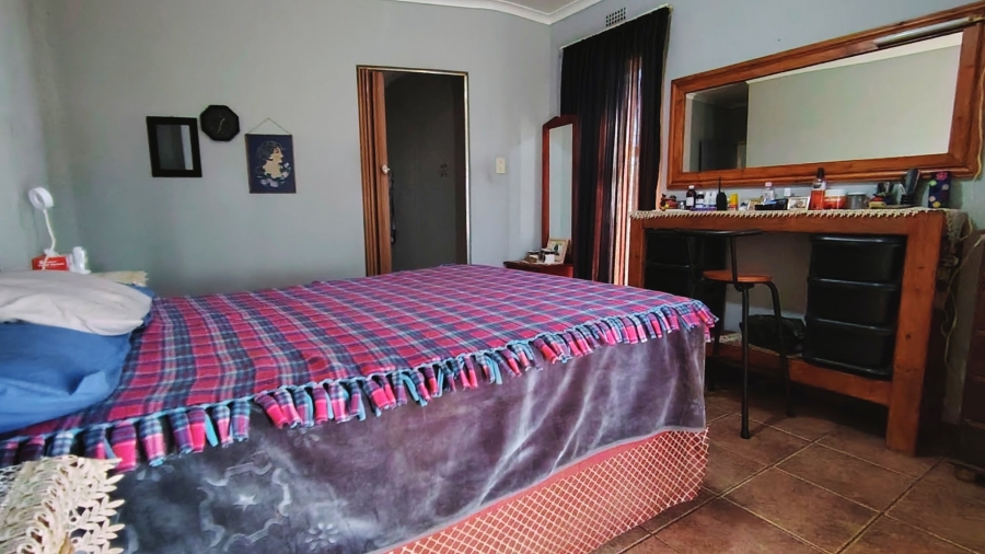  Bedroom Property for Sale in Buyscelia Gauteng