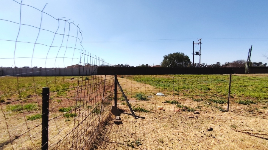  Bedroom Property for Sale in Buyscelia Gauteng