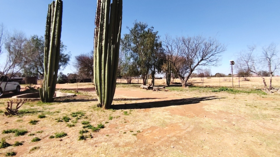  Bedroom Property for Sale in Buyscelia Gauteng