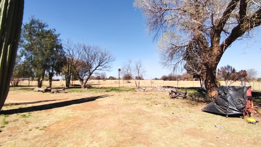  Bedroom Property for Sale in Buyscelia Gauteng