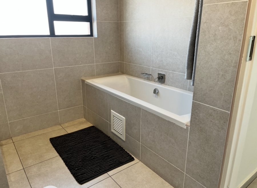 3 Bedroom Property for Sale in Greenstone Hill Gauteng