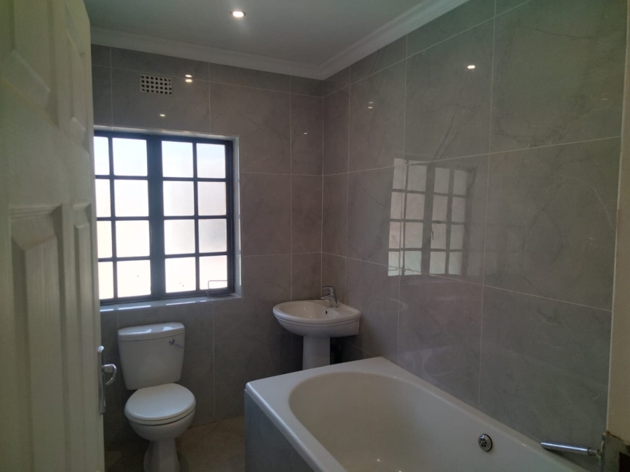 4 Bedroom Property for Sale in Doringkloof Gauteng