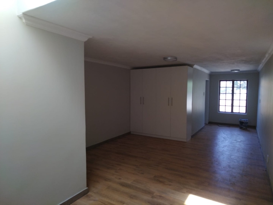 4 Bedroom Property for Sale in Doringkloof Gauteng