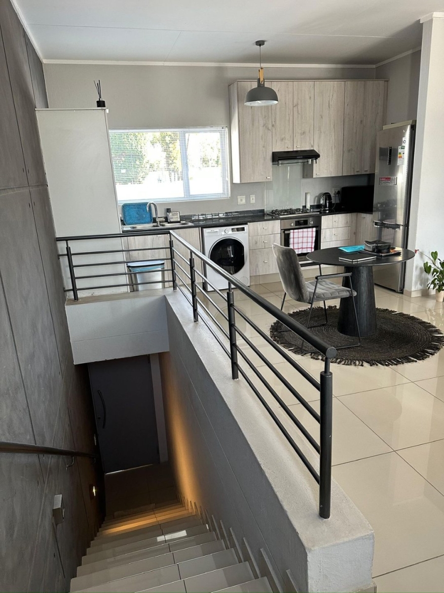 To Let 2 Bedroom Property for Rent in Broadacres Gauteng
