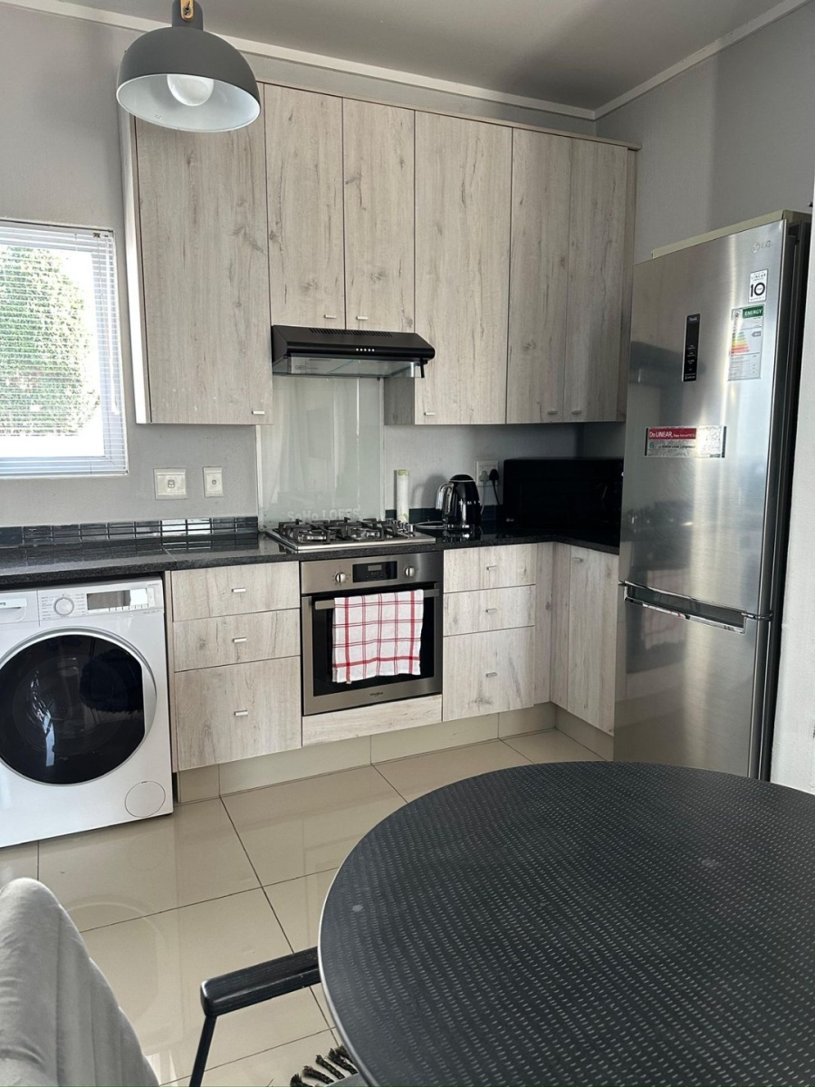 To Let 2 Bedroom Property for Rent in Broadacres Gauteng