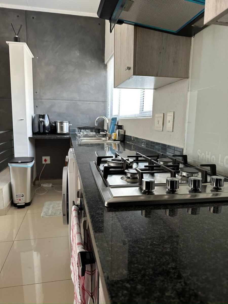 To Let 2 Bedroom Property for Rent in Broadacres Gauteng