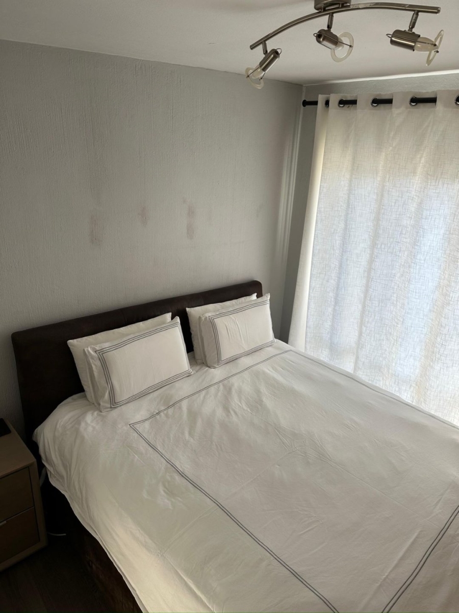 To Let 2 Bedroom Property for Rent in Broadacres Gauteng