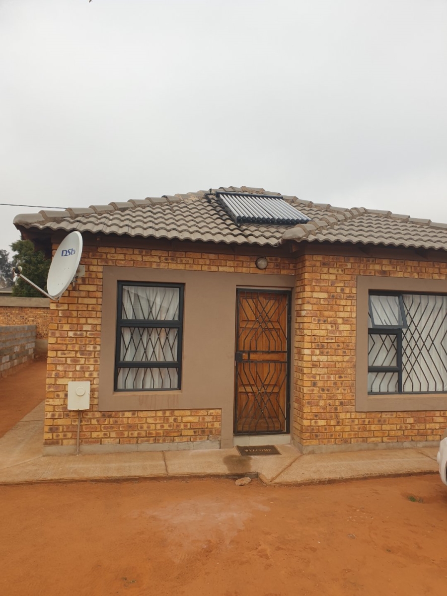 2 Bedroom Property for Sale in Daggafontein Gauteng