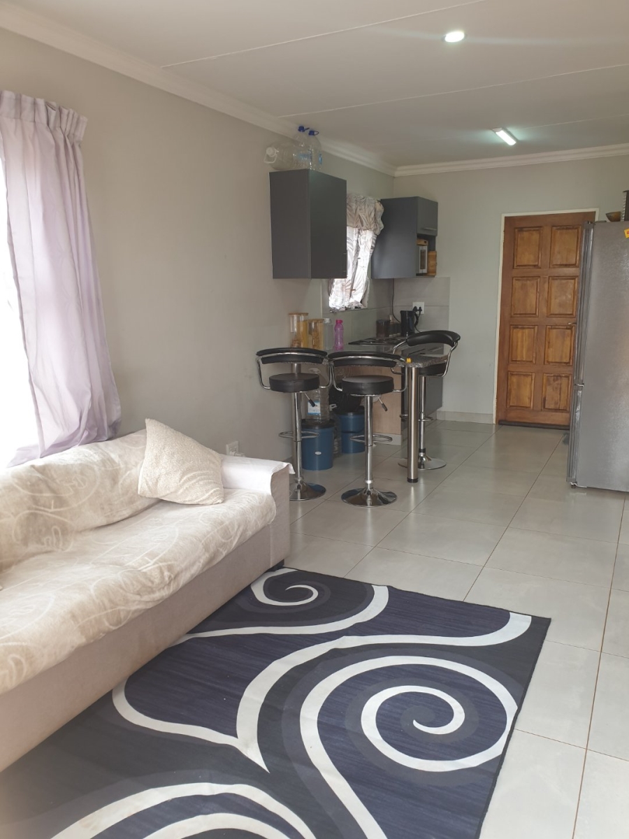 2 Bedroom Property for Sale in Daggafontein Gauteng