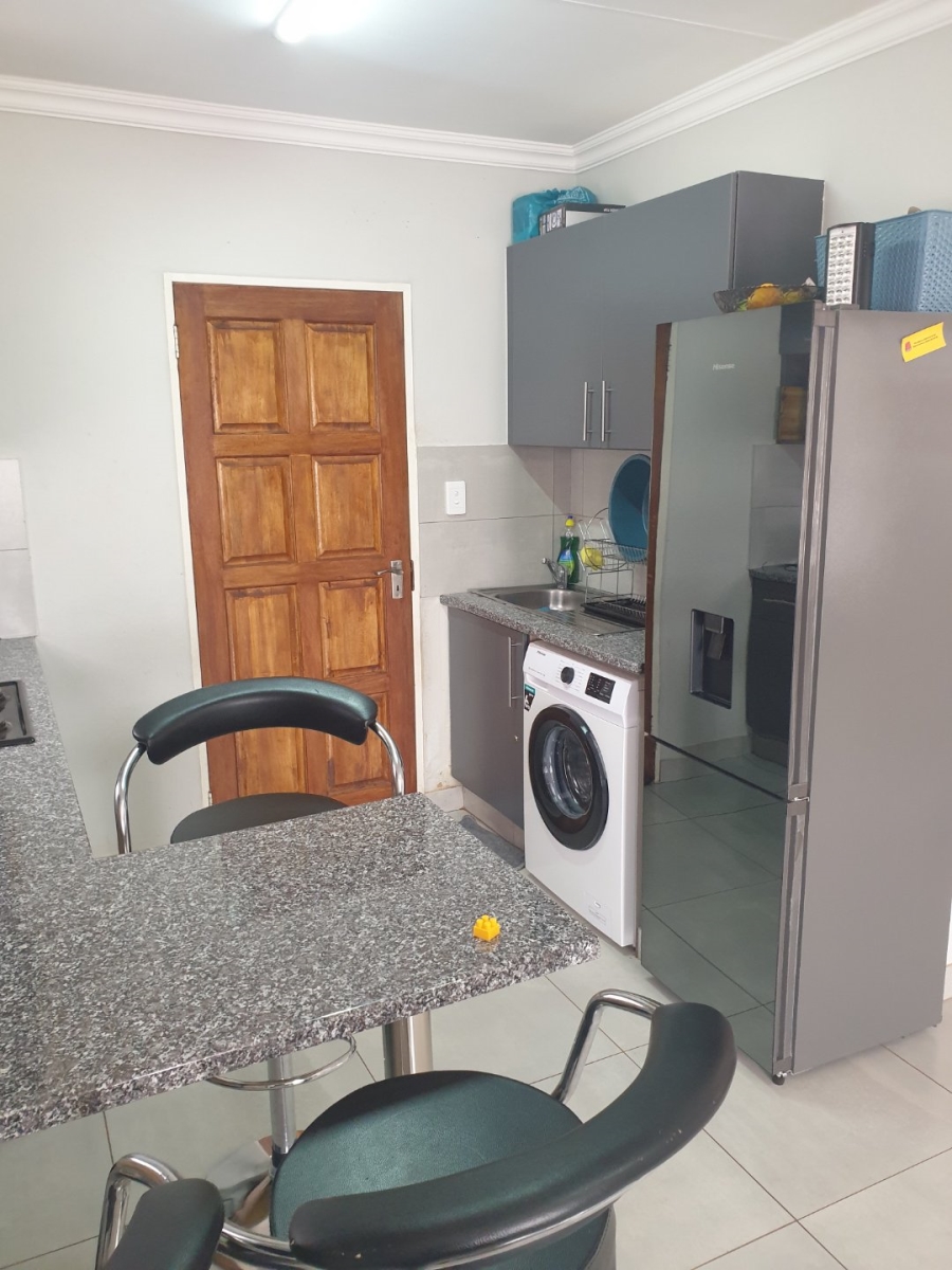 2 Bedroom Property for Sale in Daggafontein Gauteng