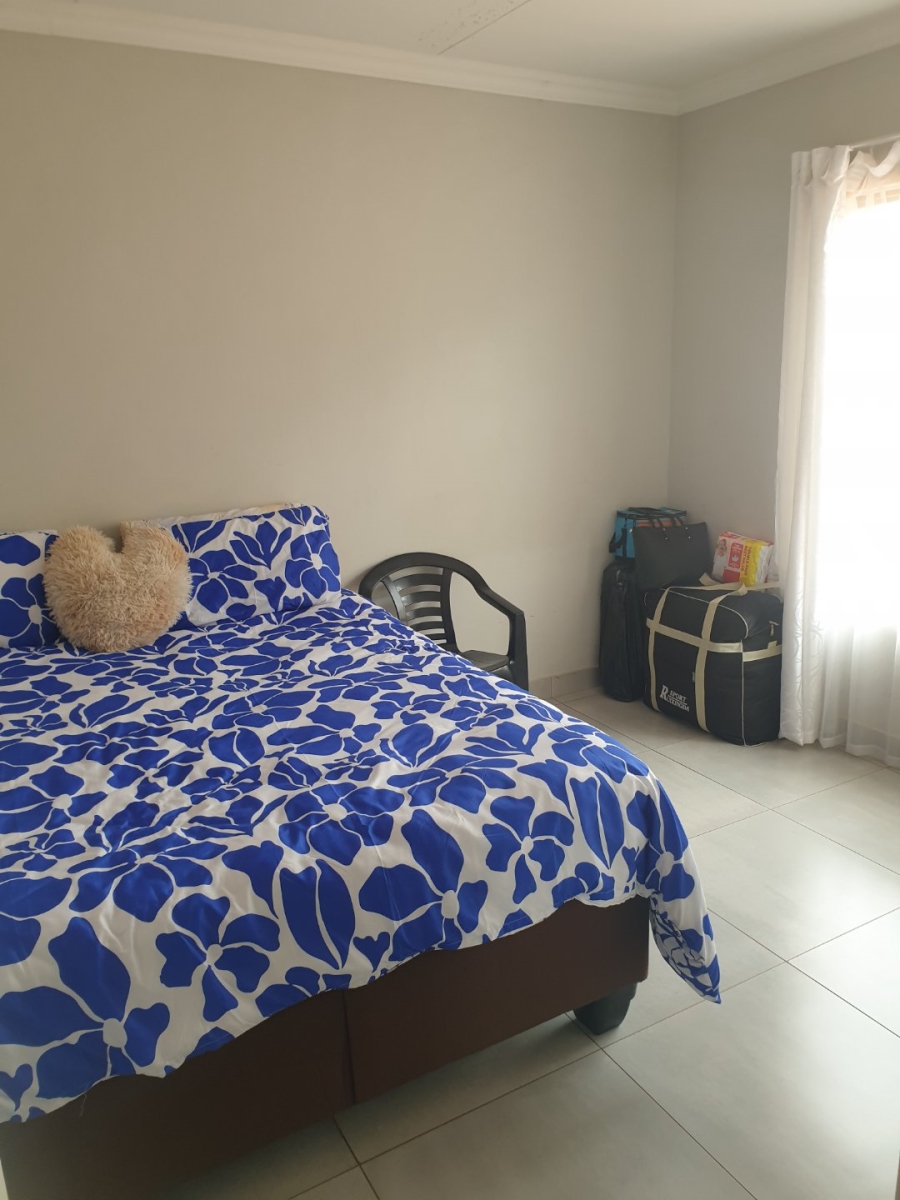2 Bedroom Property for Sale in Daggafontein Gauteng