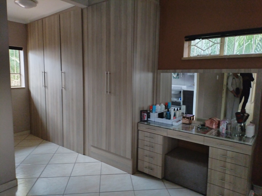 5 Bedroom Property for Sale in Petersfield Gauteng