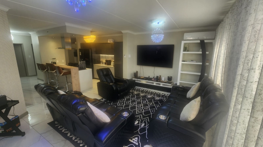3 Bedroom Property for Sale in Carlswald Gauteng
