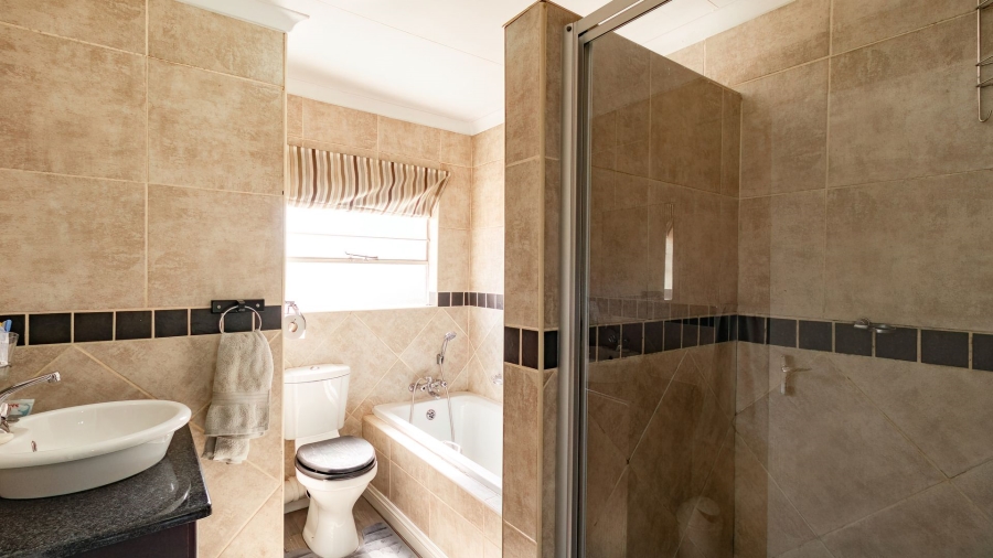3 Bedroom Property for Sale in Illiondale Gauteng