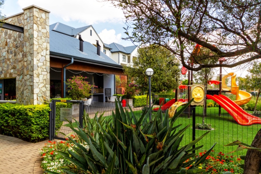 3 Bedroom Property for Sale in Greenstone Crest Gauteng