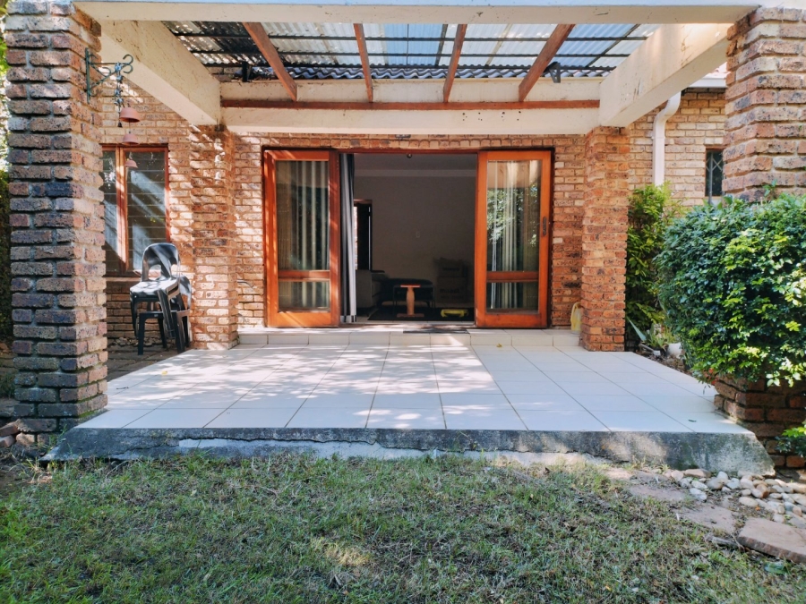 To Let 2 Bedroom Property for Rent in Atholl Gauteng