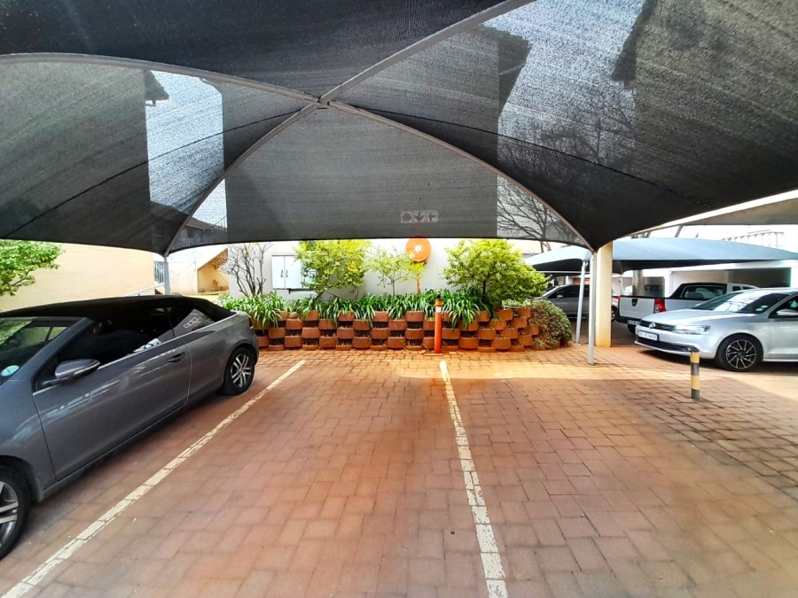 1 Bedroom Property for Sale in Montgomery Park Gauteng