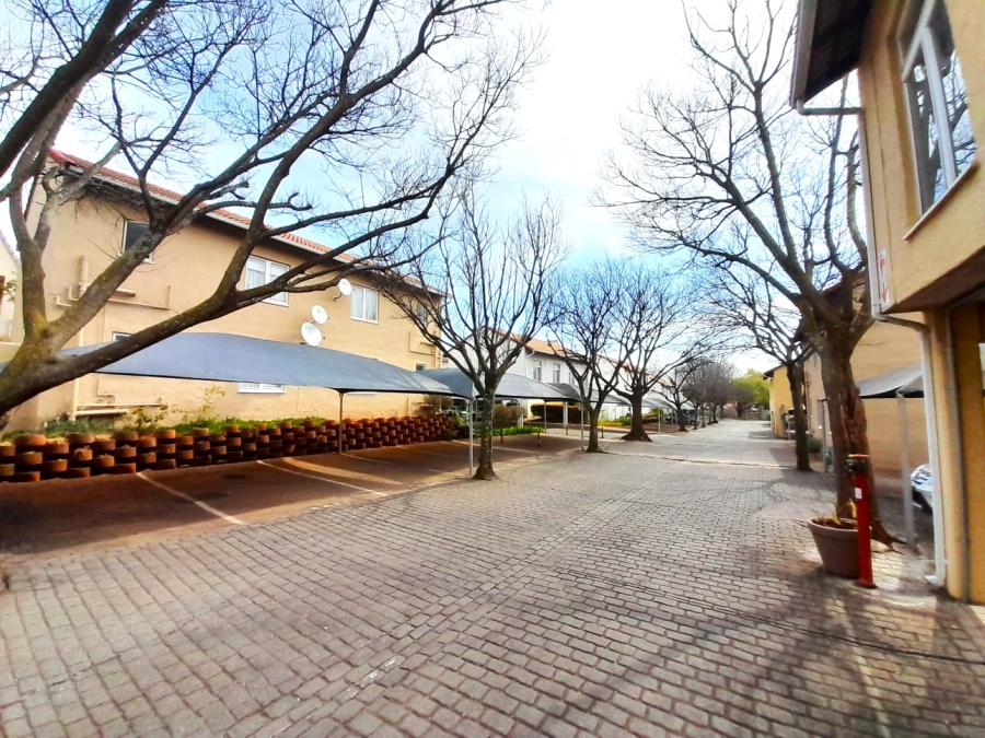 1 Bedroom Property for Sale in Montgomery Park Gauteng