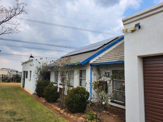 4 Bedroom Property for Sale in Van Riebeeck Park Gauteng