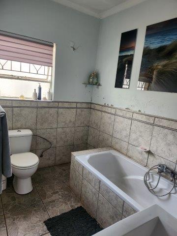 4 Bedroom Property for Sale in Van Riebeeck Park Gauteng
