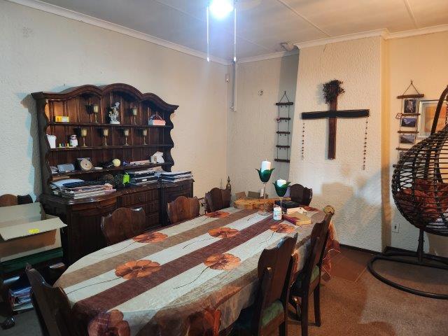 4 Bedroom Property for Sale in Van Riebeeck Park Gauteng