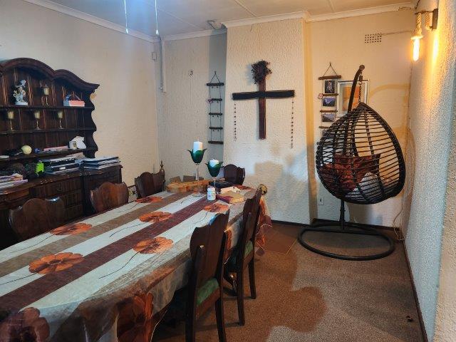 4 Bedroom Property for Sale in Van Riebeeck Park Gauteng