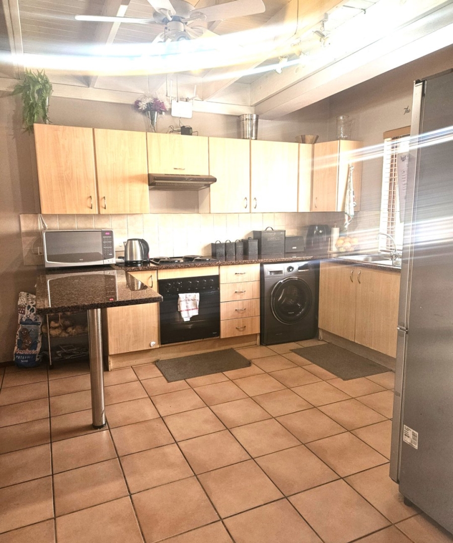 4 Bedroom Property for Sale in Halfway Gardens Gauteng