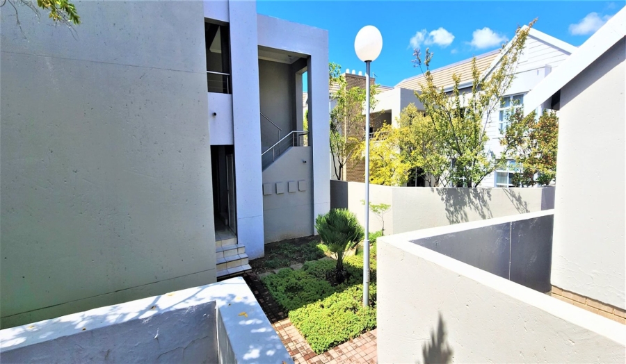 To Let 2 Bedroom Property for Rent in Eagle Canyon Golf Estate Gauteng