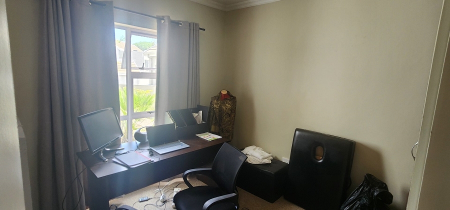To Let 2 Bedroom Property for Rent in Eagle Canyon Golf Estate Gauteng