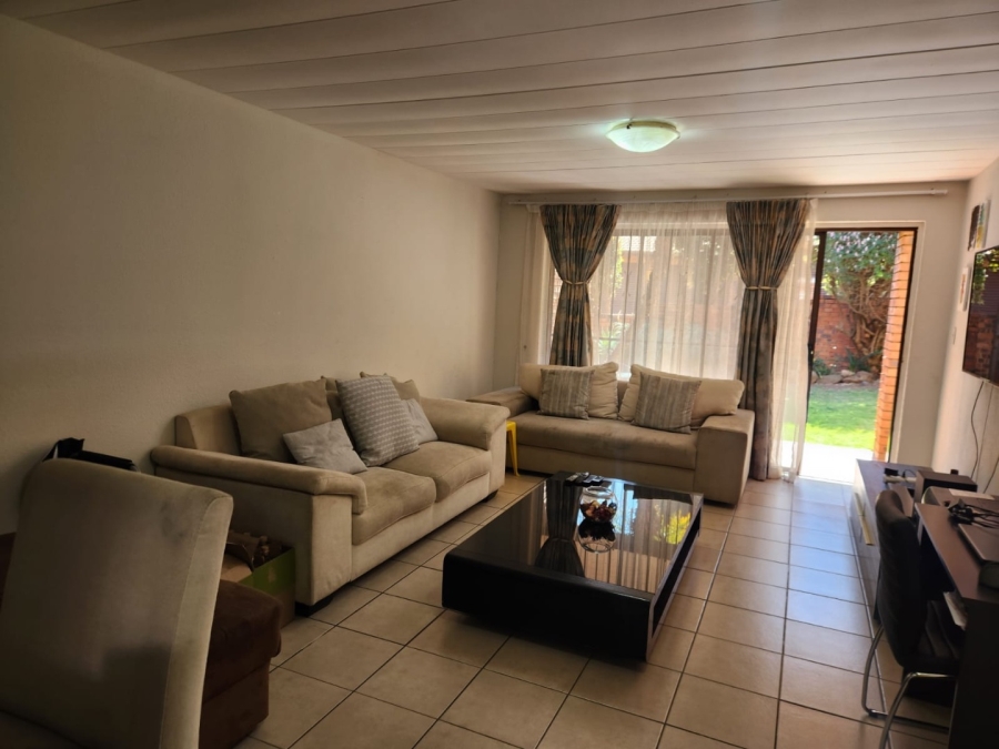 To Let 2 Bedroom Property for Rent in Bassonia Gauteng