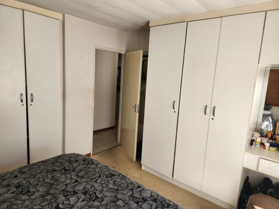 To Let 2 Bedroom Property for Rent in Bassonia Gauteng