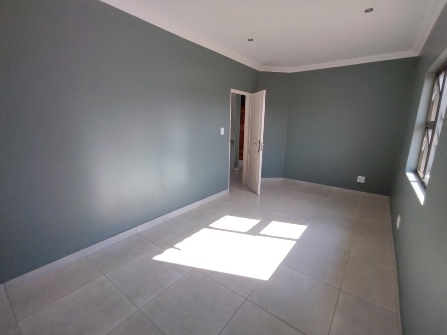 1 Bedroom Property for Sale in Bedfordview Gauteng