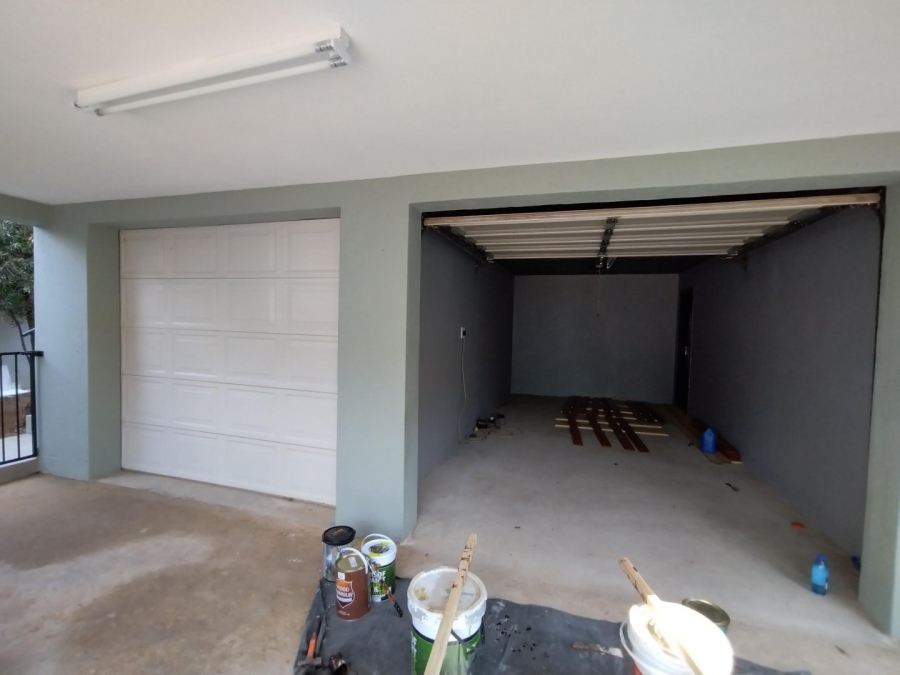 1 Bedroom Property for Sale in Bedfordview Gauteng