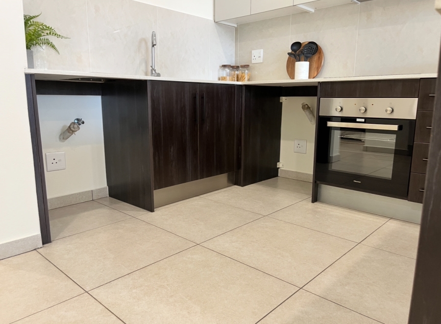 2 Bedroom Property for Sale in Greenstone Park Estate Gauteng