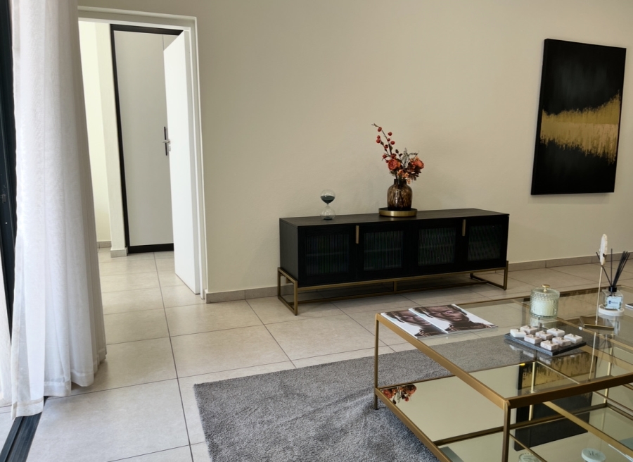 2 Bedroom Property for Sale in Greenstone Park Estate Gauteng