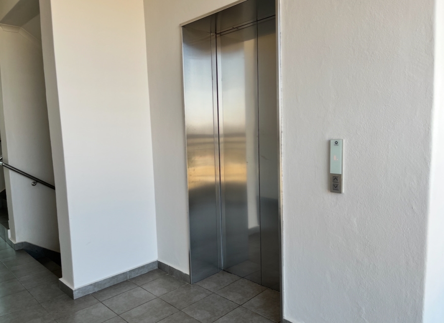 2 Bedroom Property for Sale in Greenstone Park Estate Gauteng