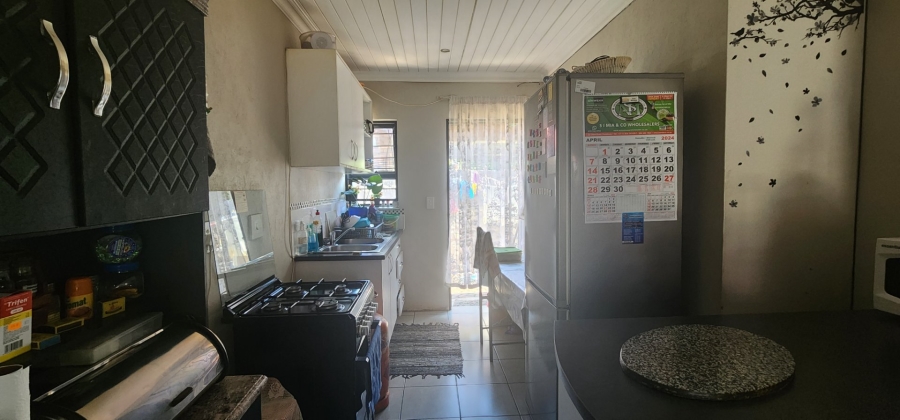 7 Bedroom Property for Sale in Laudium Gauteng