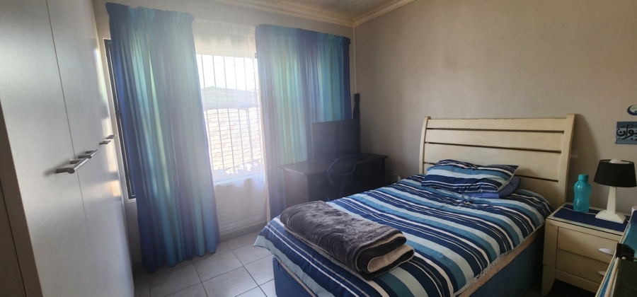 7 Bedroom Property for Sale in Laudium Gauteng
