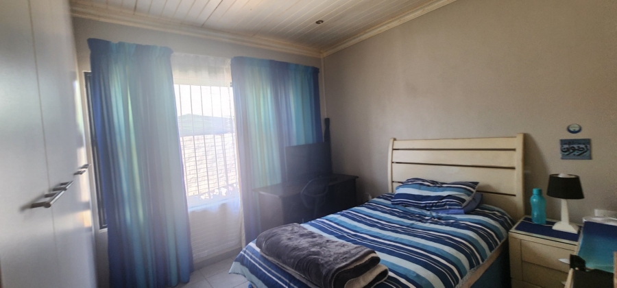 7 Bedroom Property for Sale in Laudium Gauteng