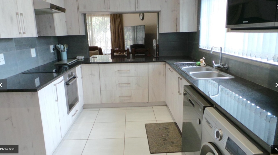 3 Bedroom Property for Sale in Woodmere Gauteng