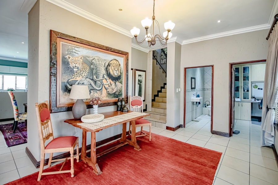 4 Bedroom Property for Sale in Leeuwfontein Estate Gauteng