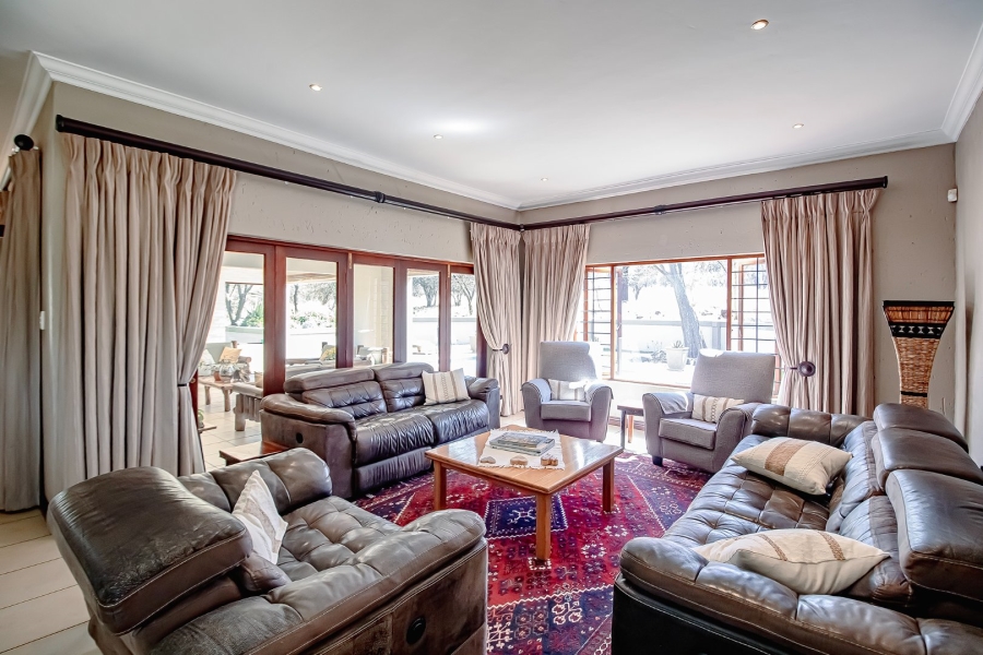 4 Bedroom Property for Sale in Leeuwfontein Estate Gauteng