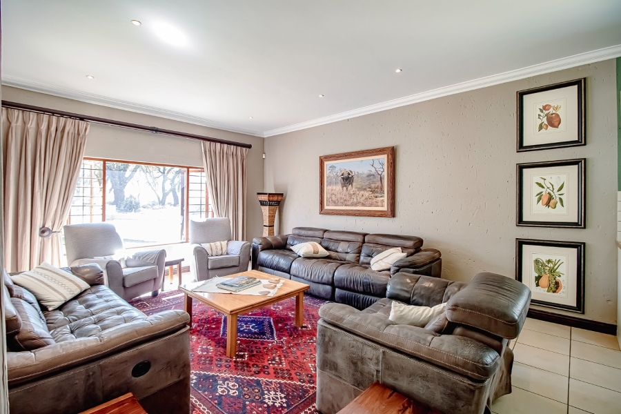 4 Bedroom Property for Sale in Leeuwfontein Estate Gauteng