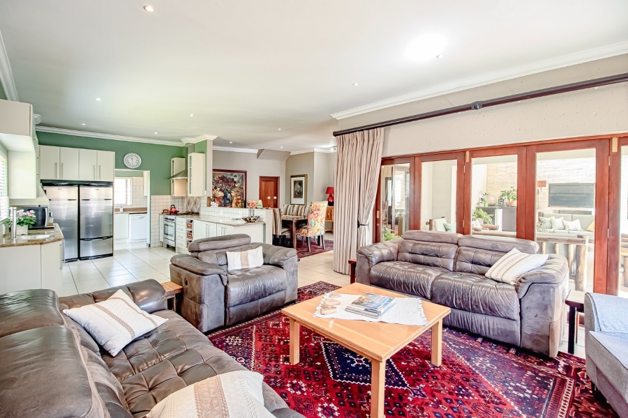 4 Bedroom Property for Sale in Leeuwfontein Estate Gauteng