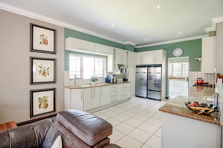4 Bedroom Property for Sale in Leeuwfontein Estate Gauteng