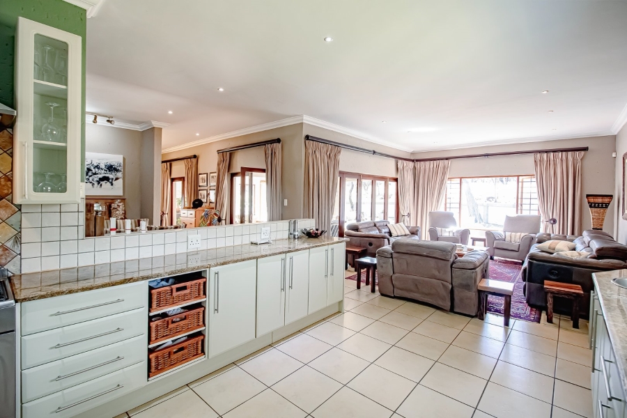 4 Bedroom Property for Sale in Leeuwfontein Estate Gauteng