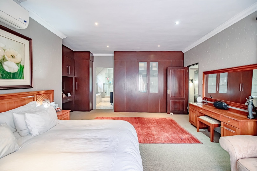 4 Bedroom Property for Sale in Leeuwfontein Estate Gauteng