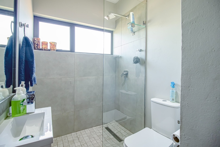 4 Bedroom Property for Sale in Leeuwfontein Estate Gauteng